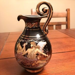 Greek vase KE Strigos 24k gold